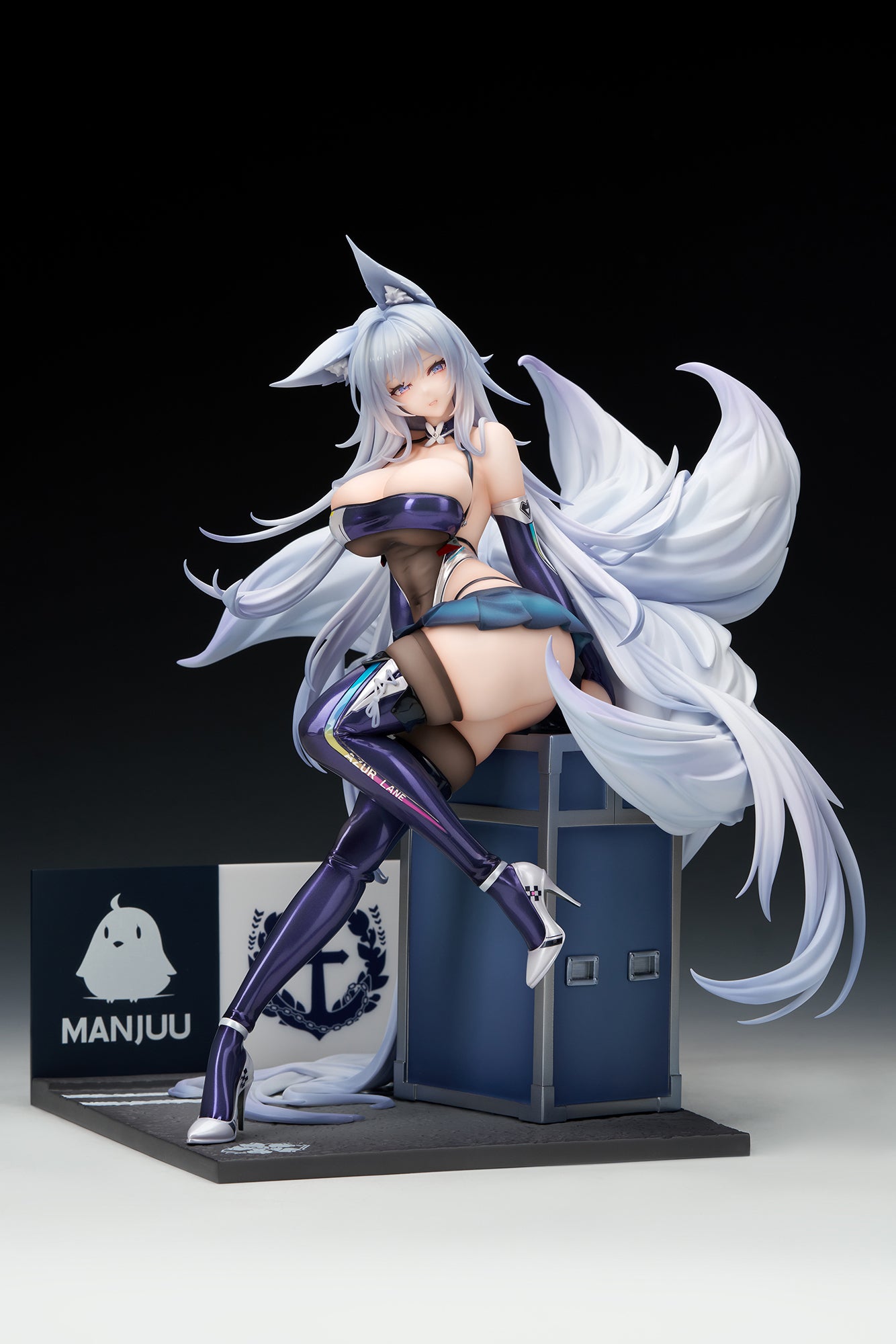 [Pre-order] Azur Lane - Shinano Figure (Silver Palanquin Ver., LED Acrylic Display Case Special Edition)