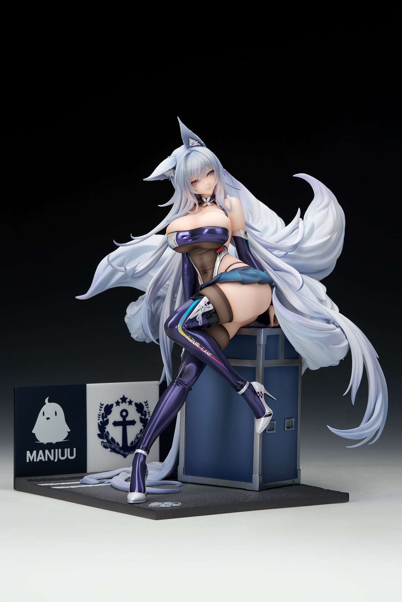 [Pre-order] Azur Lane - Shinano Figure (Silver Palanquin Ver., LED Acrylic Display Case Special Edition)