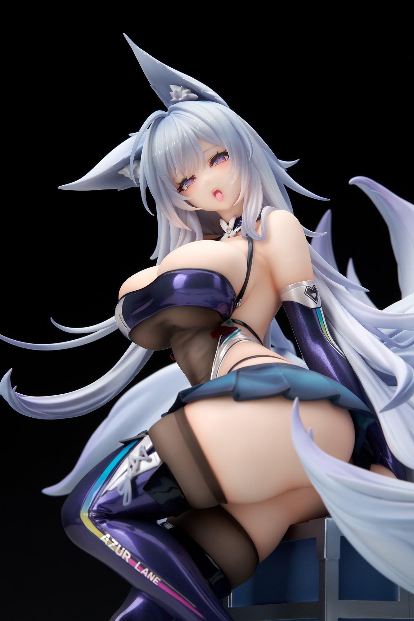 [Pre-order] Azur Lane - Shinano Figure (Silver Palanquin Ver., LED Acrylic Display Case Special Edition)