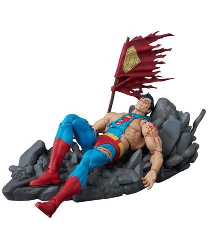 【Pre-order】THE DEATH OF SUPERMAN - SUPERMAN MAFEX