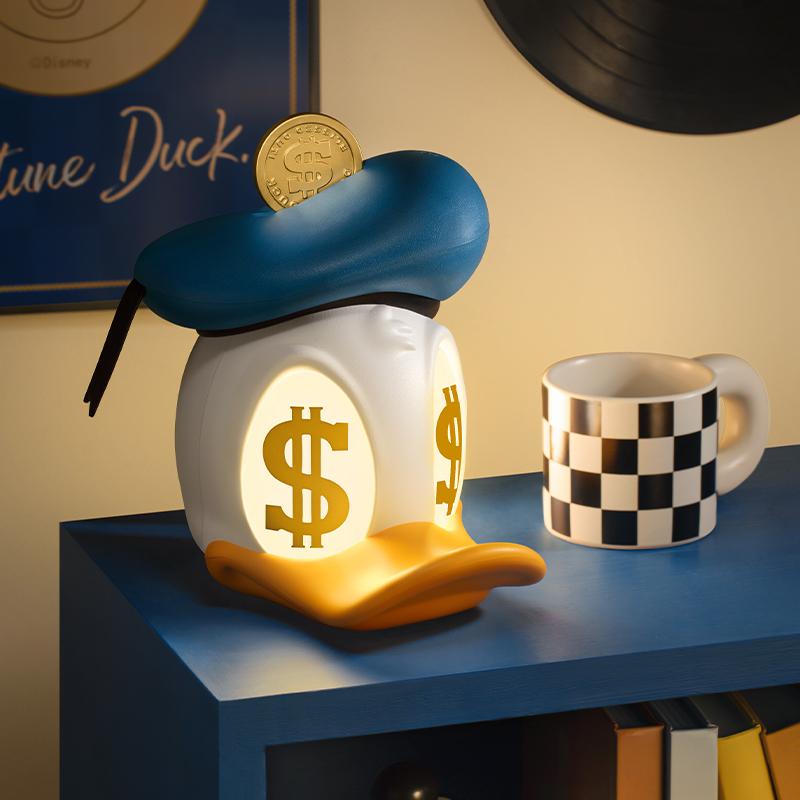 【Pre-order】Donald Duck - Donald Duck Ornament Lamp (Fortune Duck, Gold Coin)