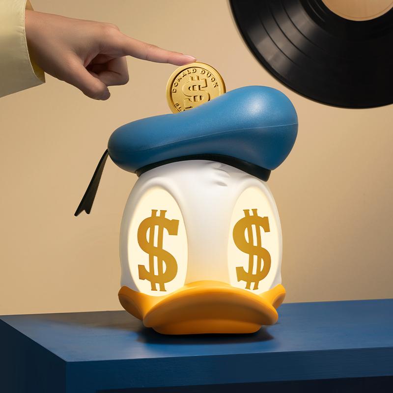 【Pre-order】Donald Duck - Donald Duck Ornament Lamp (Fortune Duck, Gold Coin)