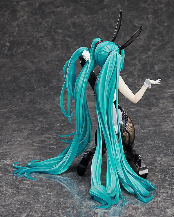 【Pre-order】Character Vocal Series 01: Hatsune Miku - Hatsune Miku Scale Figure (Bunny Ver. / Art by SanMuYYB, Rerun)
