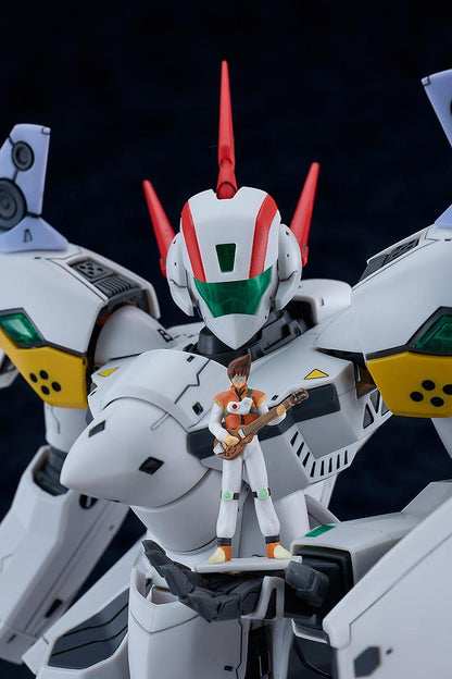【Pre-order】MACROSS DYNAMITE-SEVEN -  Model Kits (PLAMAX 1/72 VF-19P Excalibur (Planet Zola Patrol Corps))